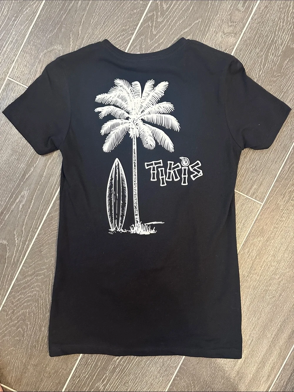 Next Level Apparel Black 'Tiki's Waikiki' Hawaii Graphic Tee sz S